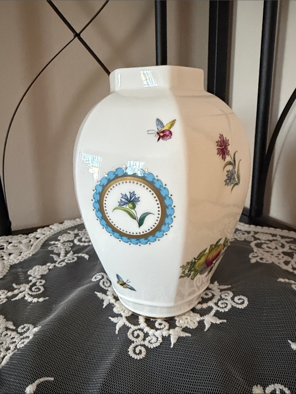 Spode White Porcelain Vase with Blue Medallions and Multicolor Florals